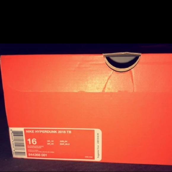 NEVER WORN NIKE HYPERDUNKS - Picture 2 of 4